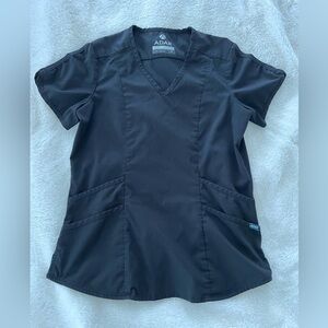 Adar Core Classic Scrub Top